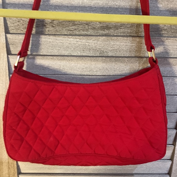 Vera Bradley -  single Pocket Handbag -cherry red. - Picture 3 of 5